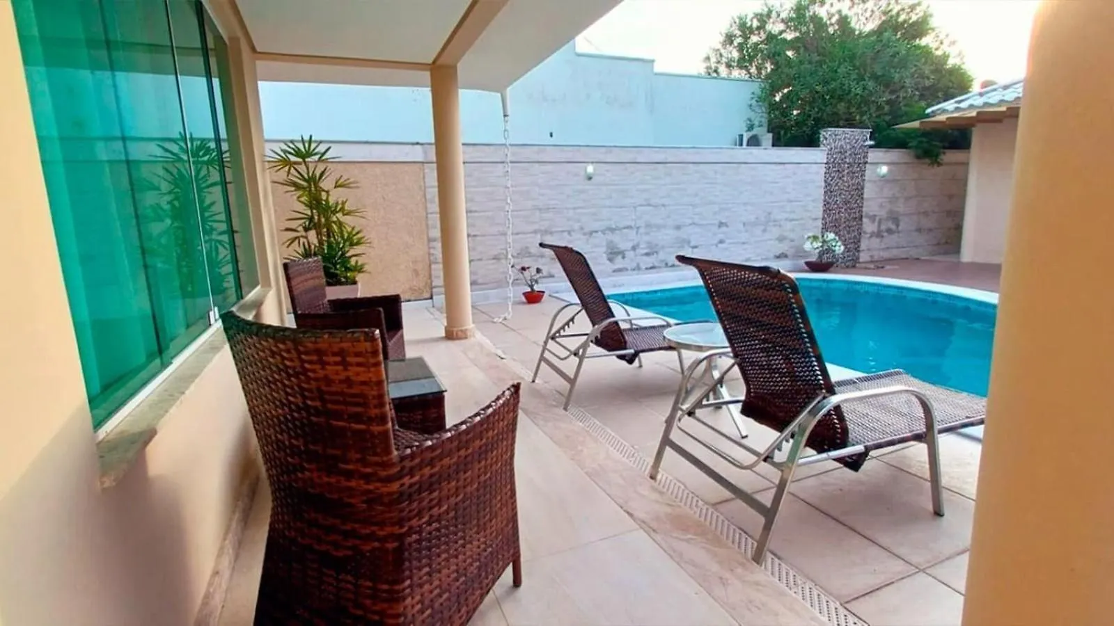 Casa Com 5 Quartos E Area Gourmet Em Condominio Porto Seguro